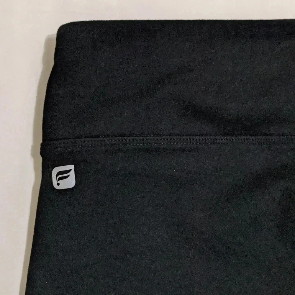 FABLETICS Define PowerHold Mid-Rise Capri, Color Black Size XS - Picture 12 of 14